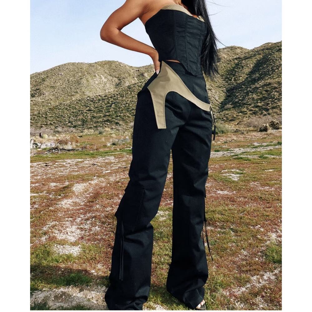 Pretty Little Thing Black Panel Detail Cargo 10
